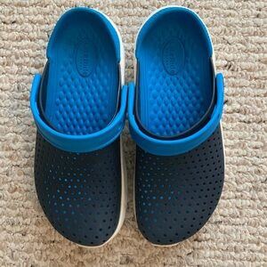 Crocs Lite Ride Clogs size J3